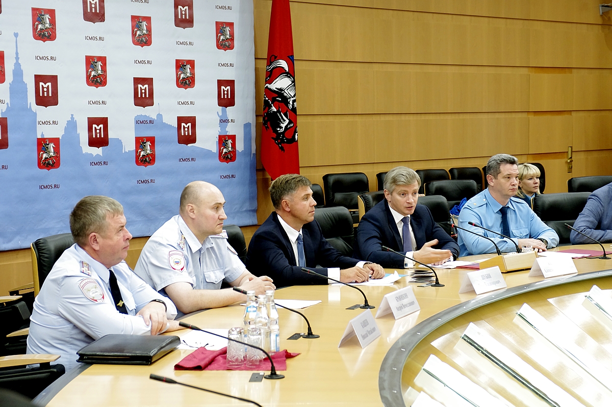 � ������������� ������ �����-����������� � ����� ��� ������