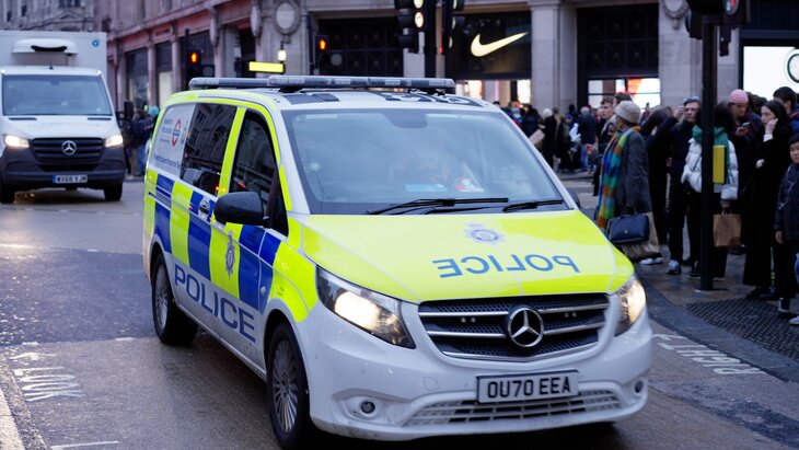 ����������� �������� ����� ��������� �������� ��������� � �������������� � ���