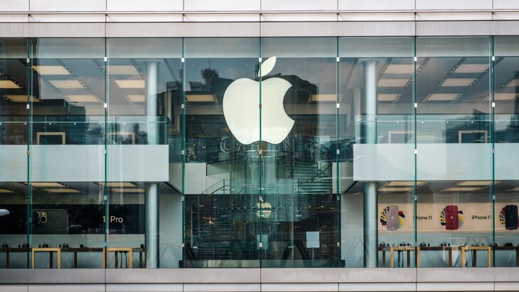 Apple ����� �������� ���� �� ����� iPhone ��-�� �������� ������ � ���