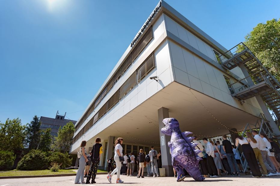 � ���������� IT-�������� IThub ������� ���� �������� ������