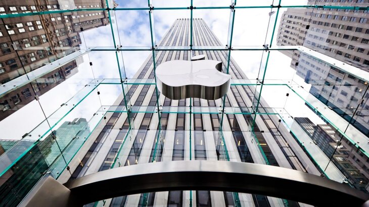 Apple ������������� ���������� �� ���������� ��������� ����� ����� � ���