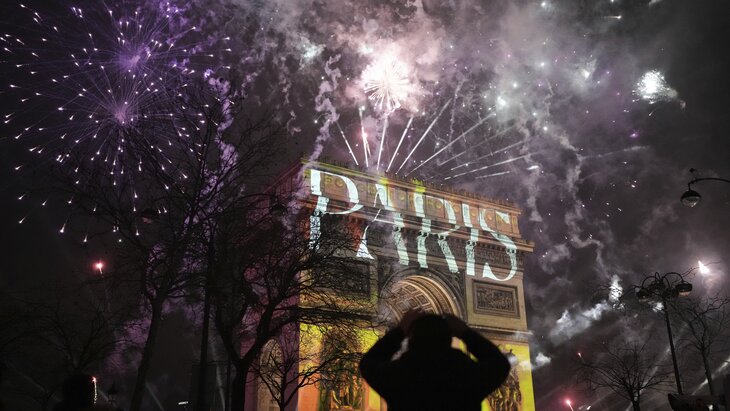 ����� 900 ����������� ������ �� ������� � ���������� ����