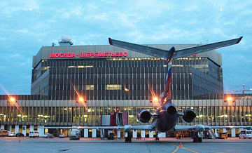 В московских аэропортах задержано более 15 рейсов