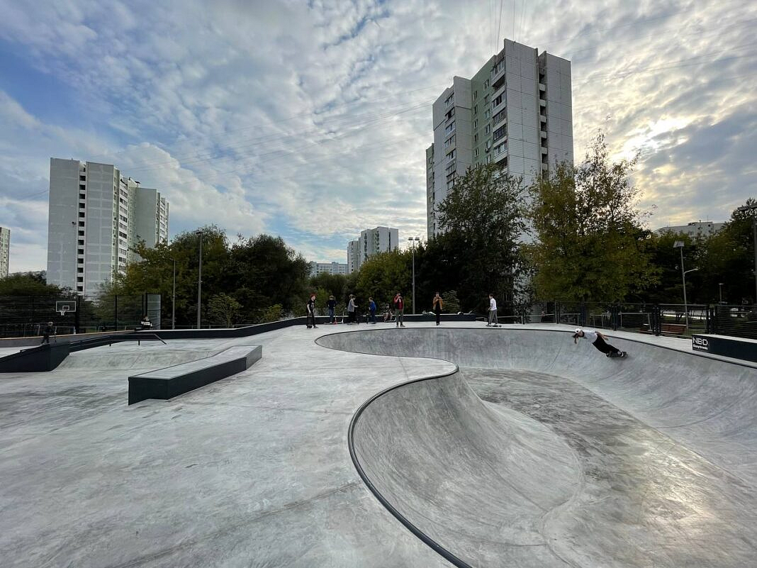 В Бибирево состоялось открытие современной скейт-площадки