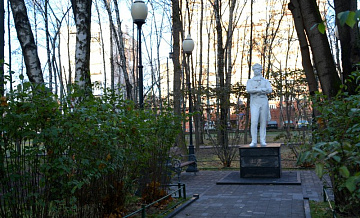 В Бабушкинском парке снова установлена скульптура А.С. Пушкина