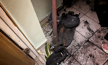 Электросамокат взорвался в квартире на северо-востоке Москвы и устроил пожар
