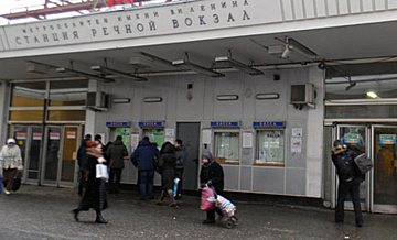 В московском метро обновят урны, которые расположены при входе на станции