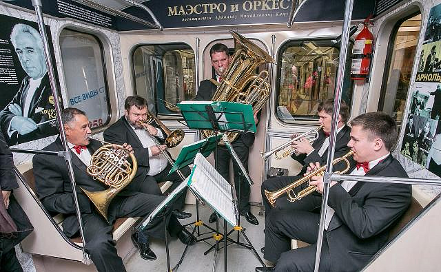 Определены новые исполнители «Музыки в метро»